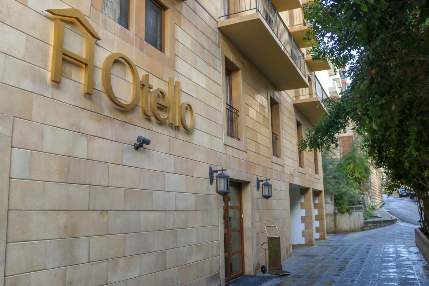 Hotello Guest Suites Jounieh Buitenkant foto